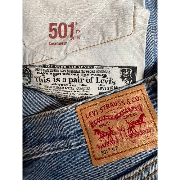 Levi 501 - Picture 9 of 9